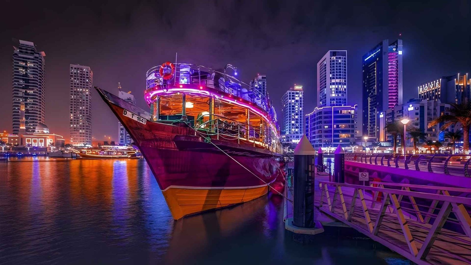 Dhow Cruise Dubai Marina with Dinner & Entertainment