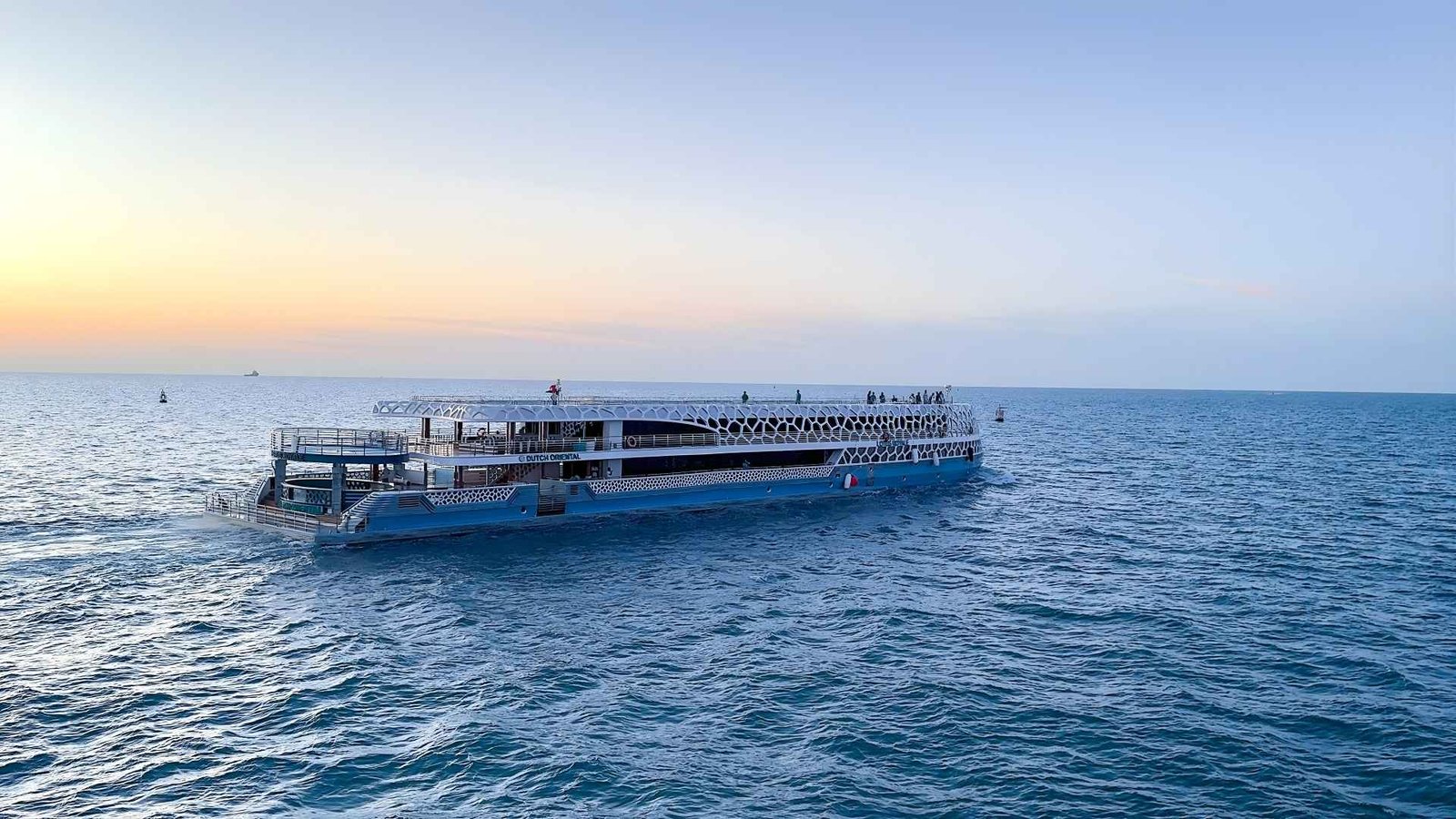 Lotus Royale Mega Yacht Dinner Cruise