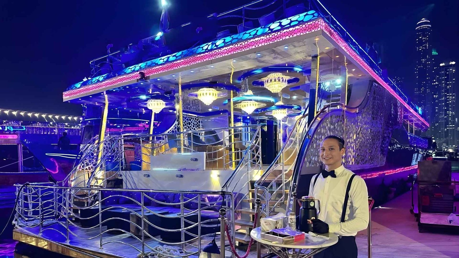 Premium Luxury Cruise With Dinner & Live Cooking